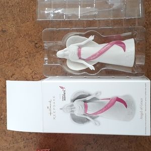 2012 Hallmark Susan G Komen for the Cure ornament.